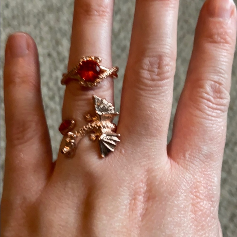 Fragrant jewels dragon ring set